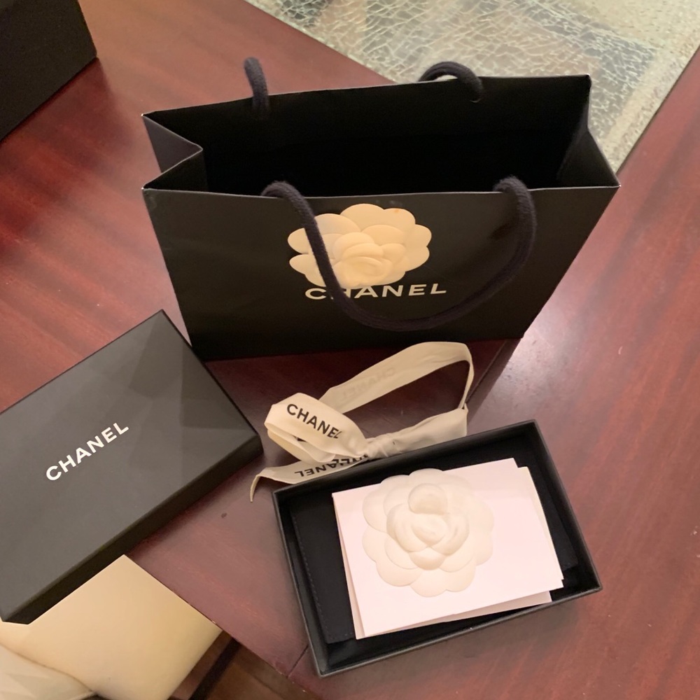 Chanel - Picture 13 of 16